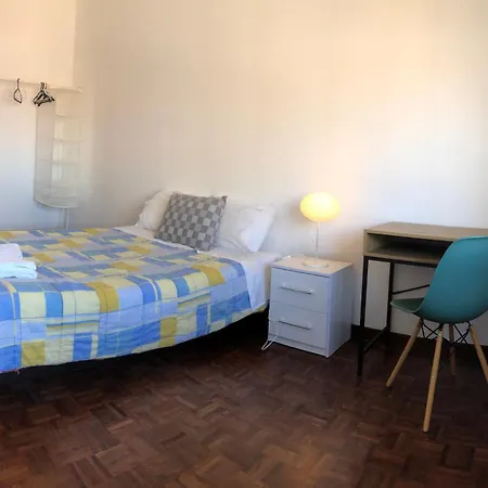 Affittacamere Avenida 83 Aveiro
